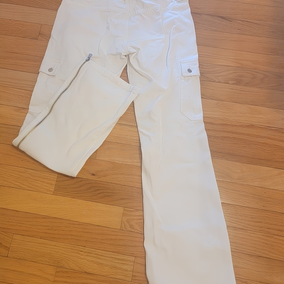 Armani Exchange Elegant White Buttoned And Zipper Accents Denim - Picture 2 of 5
